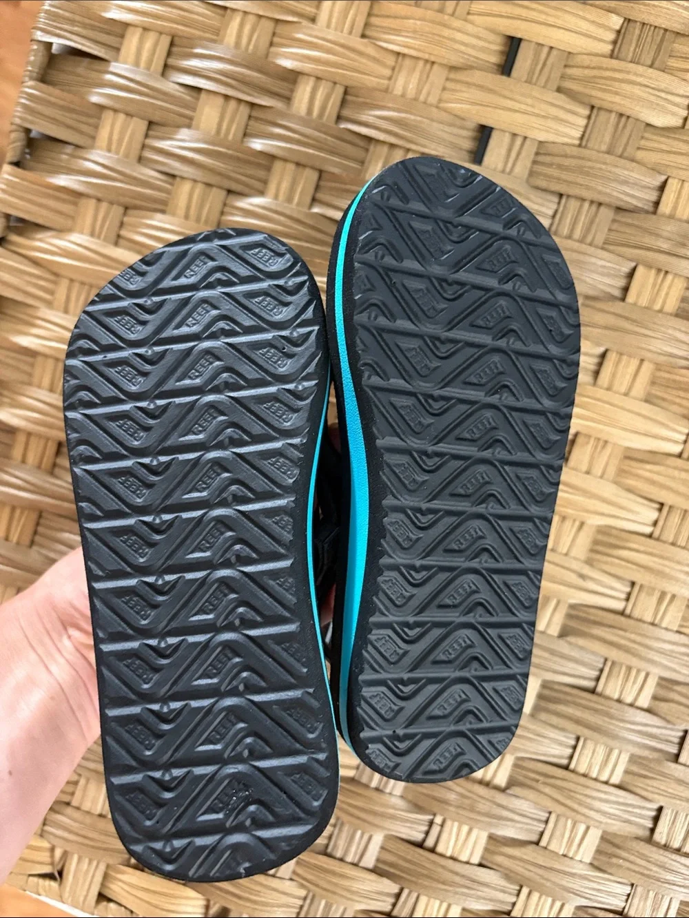 Size 10 toddler boys reef sandals